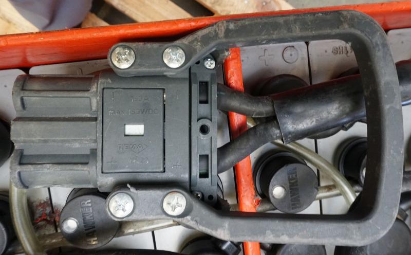 GRUMA 24 Volt 3 PzS 375 Ah - Bateria automotiva: foto 4 GRUMA 24 Volt 3 PzS 375 Ah - Bateria automotiva: foto 4