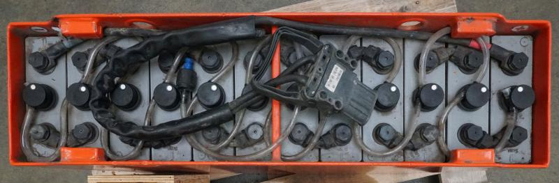 GRUMA 24 Volt 3 PzS 375 Ah - Bateria automotiva: foto 5 GRUMA 24 Volt 3 PzS 375 Ah - Bateria automotiva: foto 5