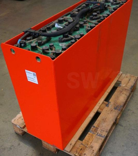 GRUMA 48 Volt 4 PzS 620 Ah - Bateria automotiva: foto 4 GRUMA 48 Volt 4 PzS 620 Ah - Bateria automotiva: foto 4