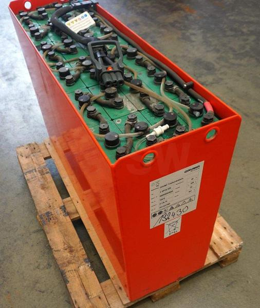 GRUMA 48 Volt 4 PzS 620 Ah - Bateria automotiva: foto 5 GRUMA 48 Volt 4 PzS 620 Ah - Bateria automotiva: foto 5