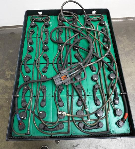 GRUMA 48 Volt 5 PzS 625 Ah - Bateria automotiva: foto 3 GRUMA 48 Volt 5 PzS 625 Ah - Bateria automotiva: foto 3