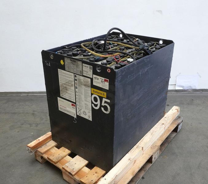 GRUMA 48 Volt 5 PzS 775 Ah - Bateria automotiva: foto 1 GRUMA 48 Volt 5 PzS 775 Ah - Bateria automotiva: foto 1