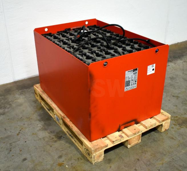 GRUMA 80 Volt 4 PzS 460 Ah - Bateria automotiva: foto 1 GRUMA 80 Volt 4 PzS 460 Ah - Bateria automotiva: foto 1