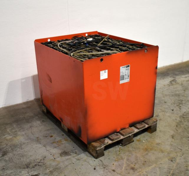 Bateria automotiva GRUMA 80 Volt 5 PzS 775 Ah: foto 1