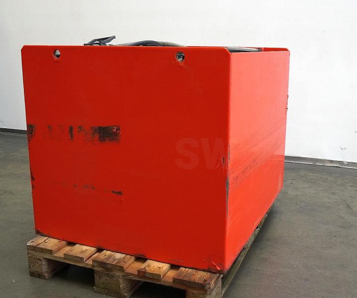 GRUMA 80 Volt 5 PzS 775 Ah - Bateria automotiva: foto 2 GRUMA 80 Volt 5 PzS 775 Ah - Bateria automotiva: foto 2
