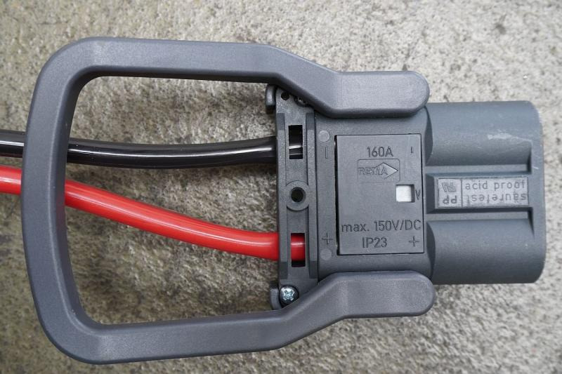 INDUSTRIE AUTOMATION Powertron HE E 24V / 65A - Bateria automotiva: foto 4 INDUSTRIE AUTOMATION Powertron HE E 24V / 65A - Bateria automotiva: foto 4