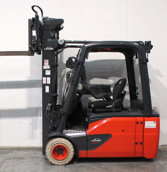 Linde E 20 L EVO 386-02 - Empilhador elétrico: foto 3 Linde E 20 L EVO 386-02 - Empilhador elétrico: foto 3