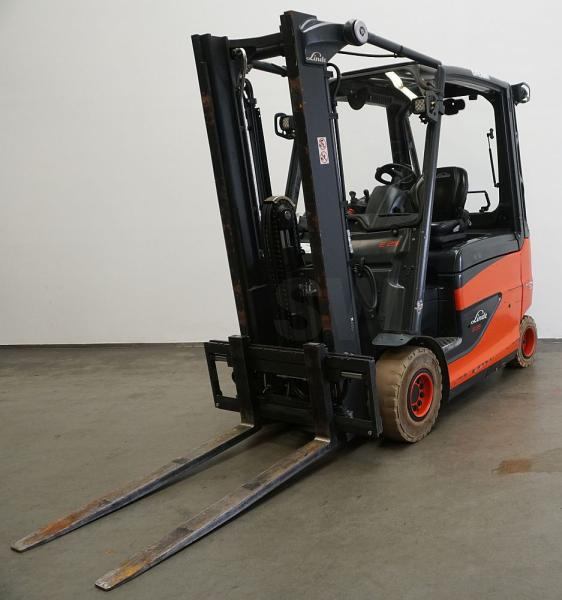 Linde E 25/600 HL 387 - Empilhador elétrico: foto 1 Linde E 25/600 HL 387 - Empilhador elétrico: foto 1