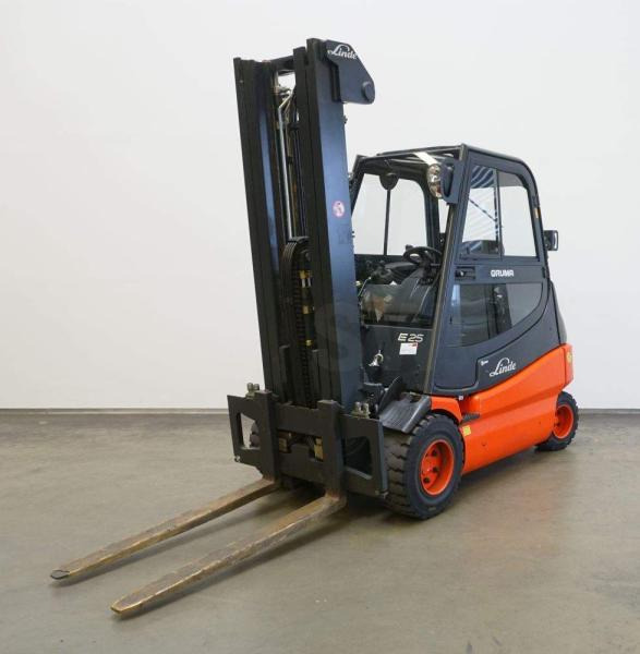 Linde E 25 EX S 336-31 - Empilhador elétrico: foto 1 Linde E 25 EX S 336-31 - Empilhador elétrico: foto 1