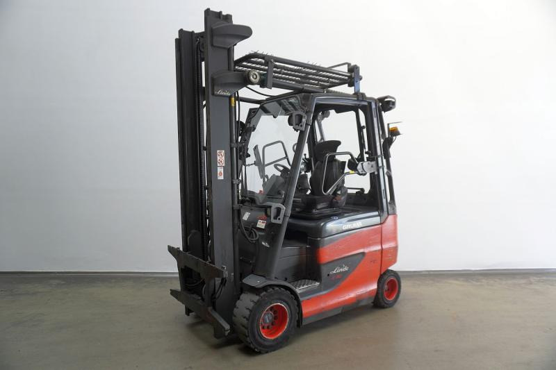 Linde E 30/600 H 387 - Empilhador elétrico: foto 1 Linde E 30/600 H 387 - Empilhador elétrico: foto 1