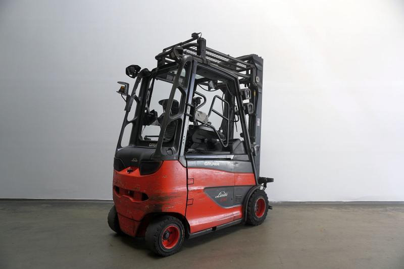 Linde E 30/600 H 387 - Empilhador elétrico: foto 2 Linde E 30/600 H 387 - Empilhador elétrico: foto 2