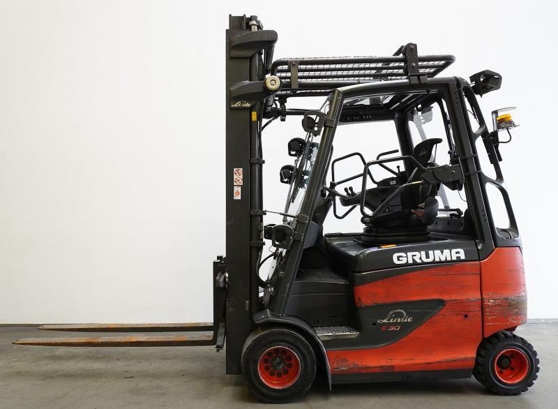 Linde E 30/600 H 387 - Empilhador elétrico: foto 4 Linde E 30/600 H 387 - Empilhador elétrico: foto 4