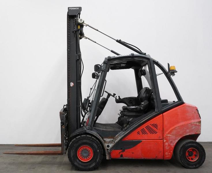 Linde H 35 D (3A) EVO 393-02 - Empilhador a diesel: foto 4 Linde H 35 D (3A) EVO 393-02 - Empilhador a diesel: foto 4