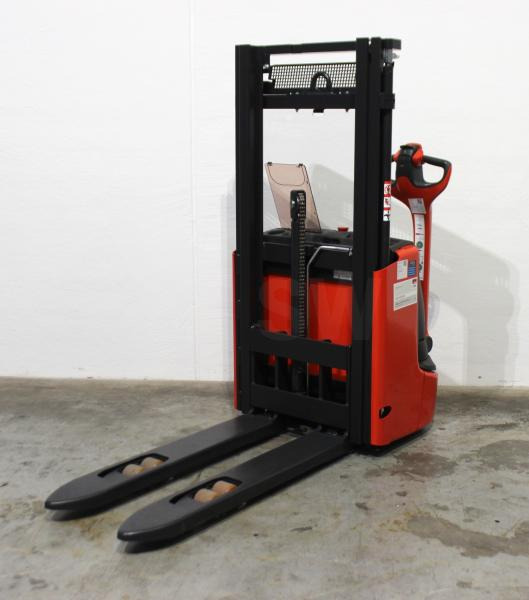 Linde L 12 1172 - Stacker: foto 3 Linde L 12 1172 - Stacker: foto 3
