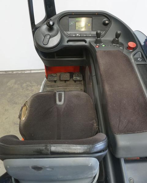 Linde R 14 1120-01 - Empilhador retráctil: foto 3 Linde R 14 1120-01 - Empilhador retráctil: foto 3