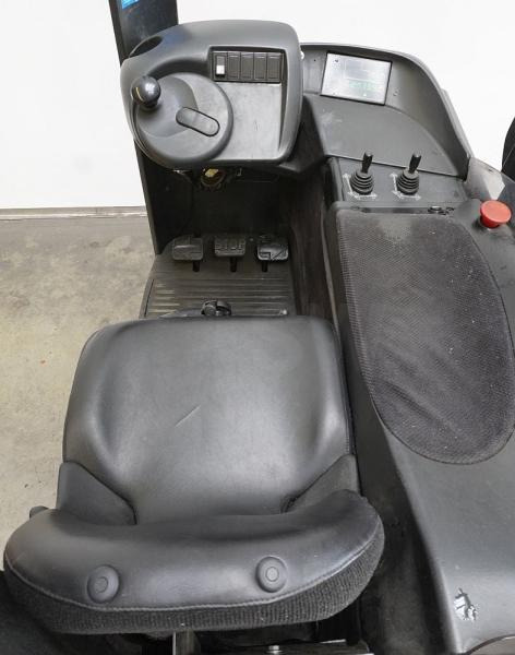 Linde R 14 115 - Empilhador retráctil: foto 3 Linde R 14 115 - Empilhador retráctil: foto 3