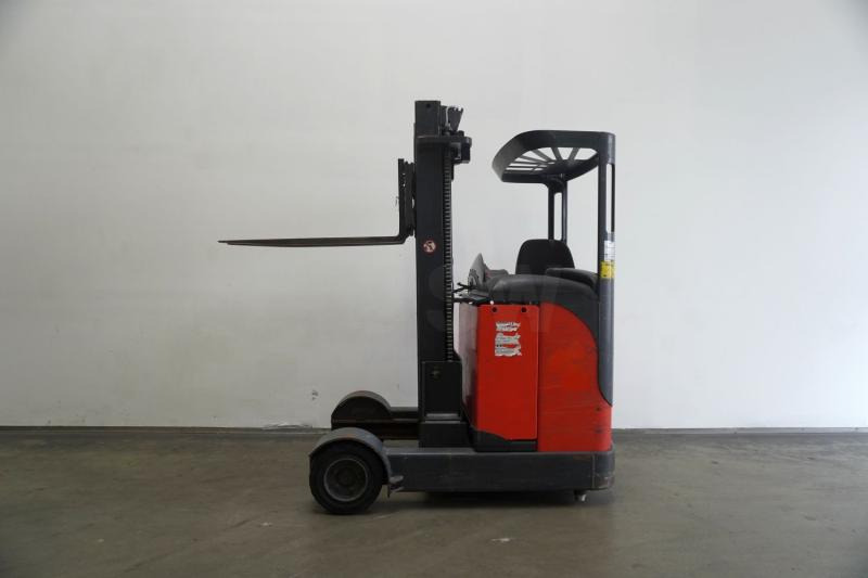 Linde R 14 G 115 - Empilhador retráctil: foto 4 Linde R 14 G 115 - Empilhador retráctil: foto 4