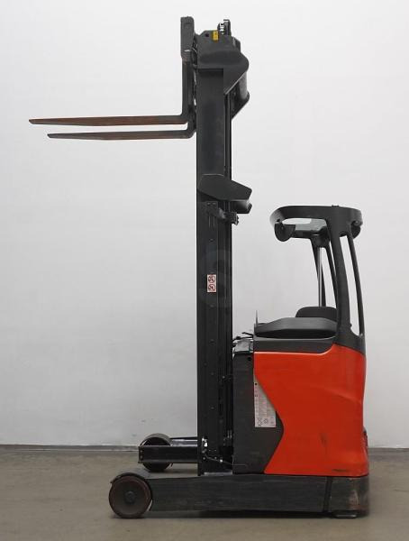 Linde R 16 1120 - Empilhador retráctil: foto 4 Linde R 16 1120 - Empilhador retráctil: foto 4