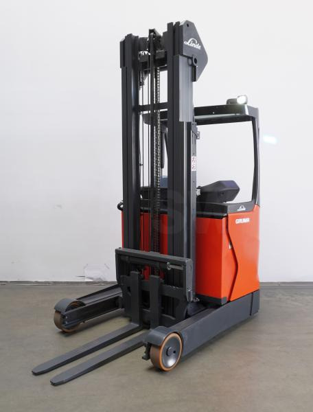 Linde R 16 1120 - Empilhador retráctil: foto 2 Linde R 16 1120 - Empilhador retráctil: foto 2