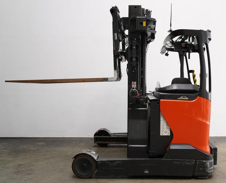 Linde R 25 1120 - Empilhador retráctil: foto 4 Linde R 25 1120 - Empilhador retráctil: foto 4