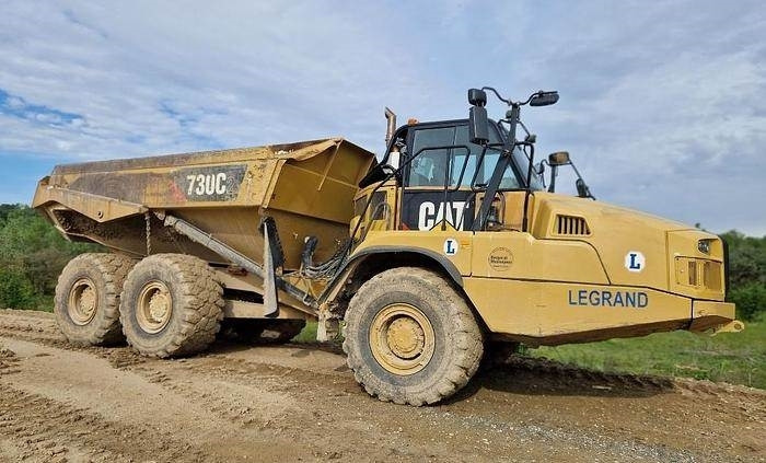 CAT 730C2 - Buldôzer: foto 1 CAT 730C2 - Buldôzer: foto 1
