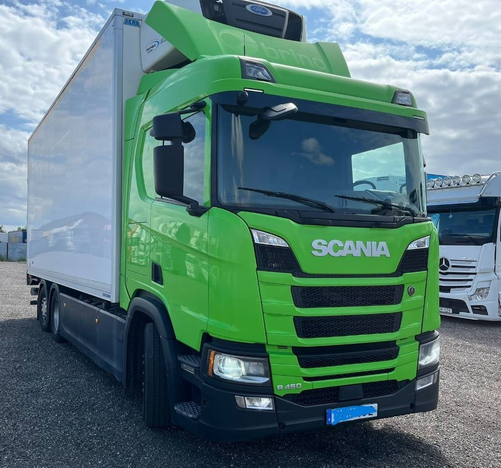 Scania R450B6X2*4NB Serie nr 2891 - Camião frigorífico: foto 2 Scania R450B6X2*4NB Serie nr 2891 - Camião frigorífico: foto 2