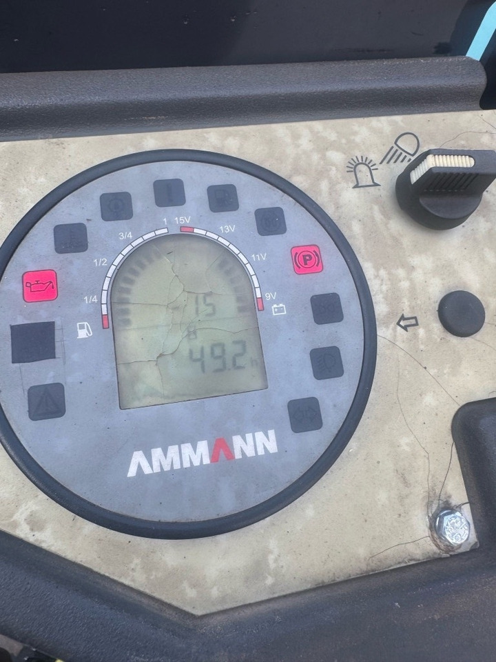 Compactador de asfalto Ammann ARX 12: foto 6