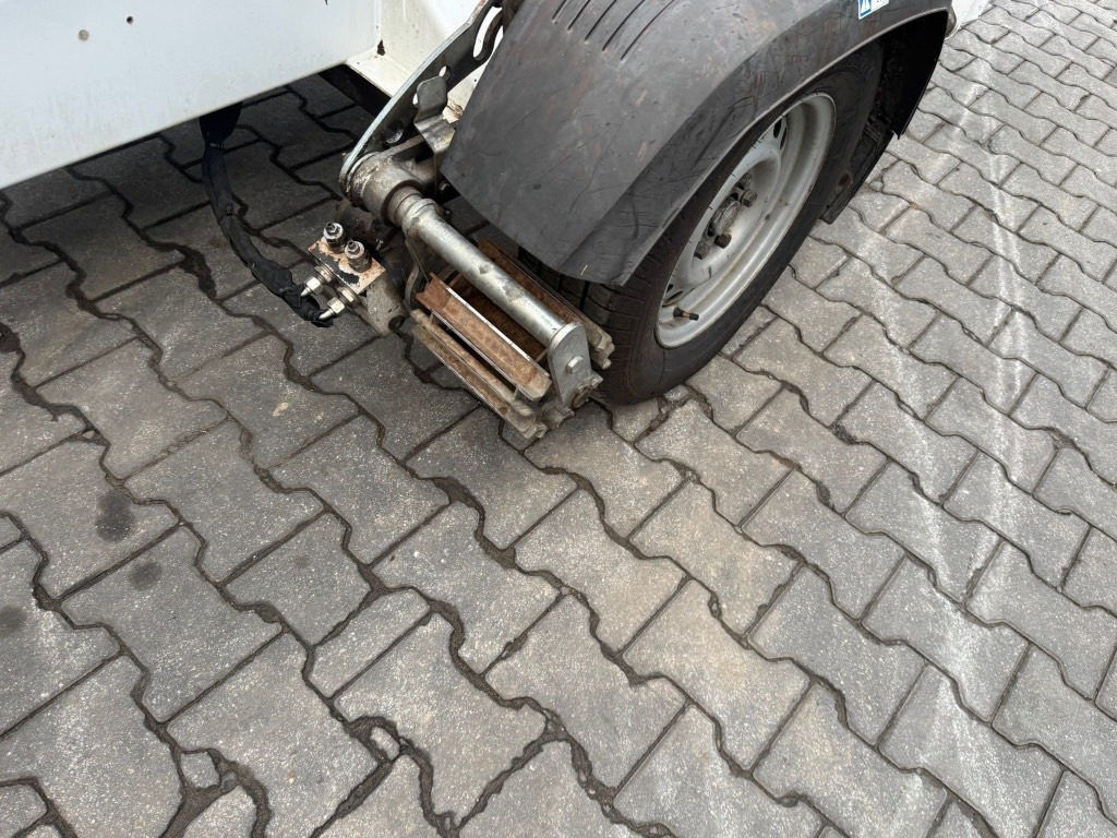 Dino 120 TB - Plataforma de elevaçao rebocável: foto 5 Dino 120 TB - Plataforma de elevaçao rebocável: foto 5