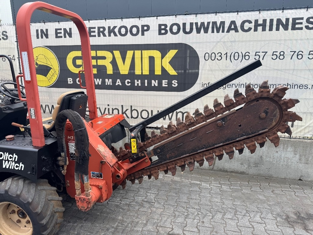 Ditch Witch RT 40 - Colocadora de tubagem: foto 4 Ditch Witch RT 40 - Colocadora de tubagem: foto 4