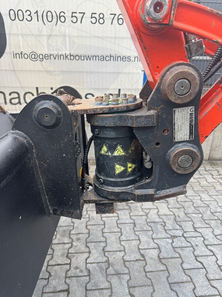 Kubota KX 037-4 - Mini escavadeira: foto 4 Kubota KX 037-4 - Mini escavadeira: foto 4