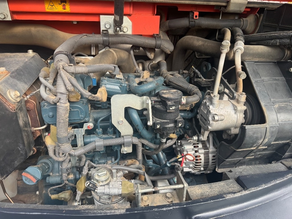 Mini escavadeira Kubota KX 080-4: foto 12