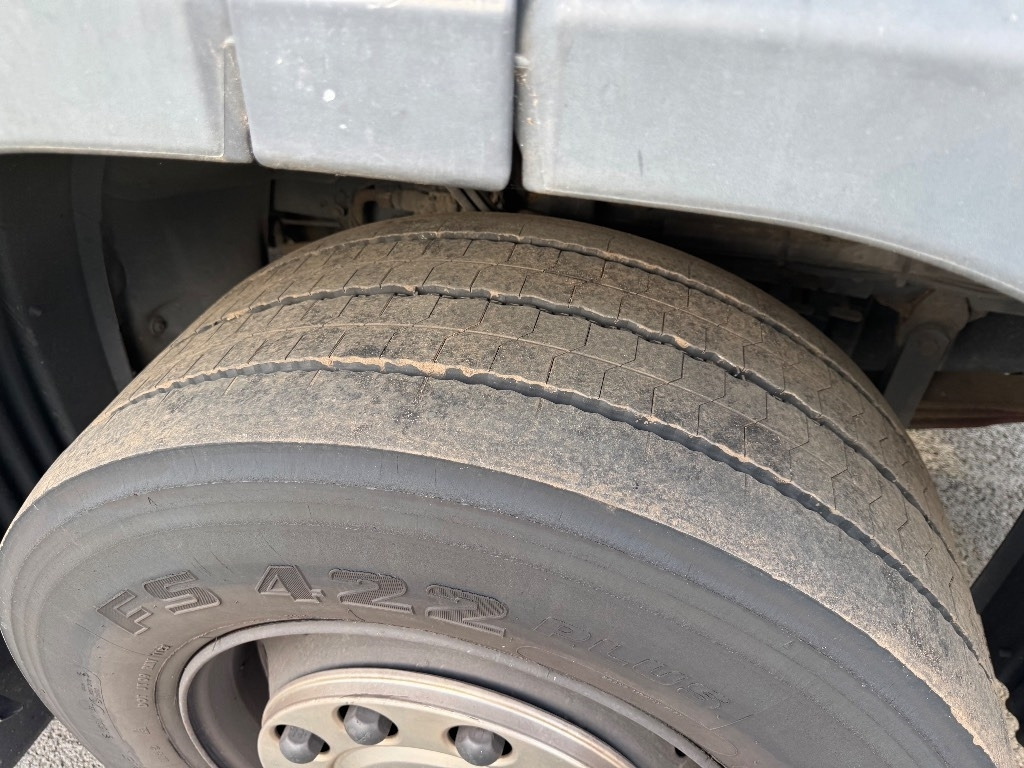 Scania P 340 - Camião furgão: foto 4 Scania P 340 - Camião furgão: foto 4