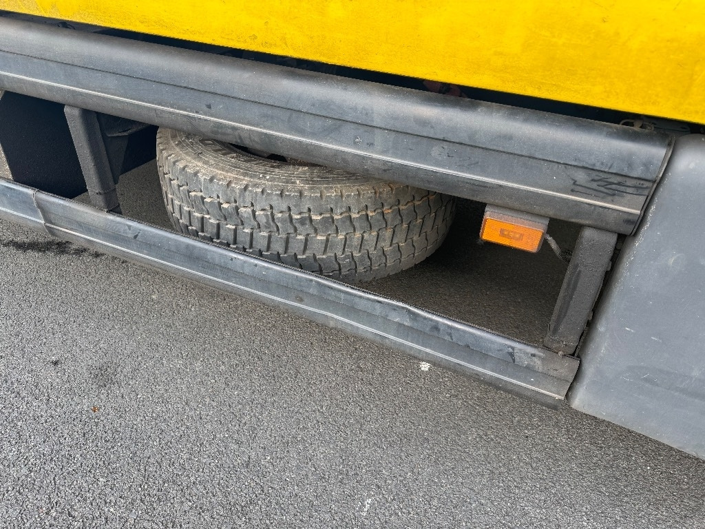 Scania P 340 - Camião furgão: foto 5 Scania P 340 - Camião furgão: foto 5