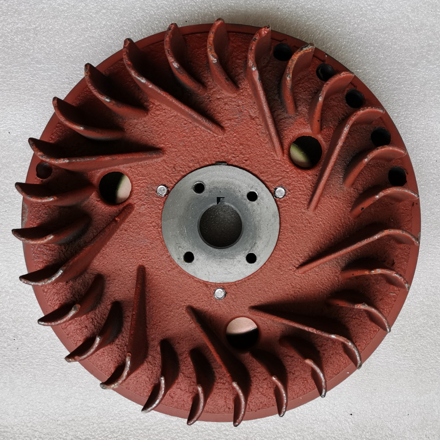 KOOP Genuine Electric Start Flywheel with Gear Ring - Volante do motor para Pá carregadora de rodas: foto 5 KOOP Genuine Electric Start Flywheel with Gear Ring - Volante do motor para Pá carregadora de rodas: foto 5