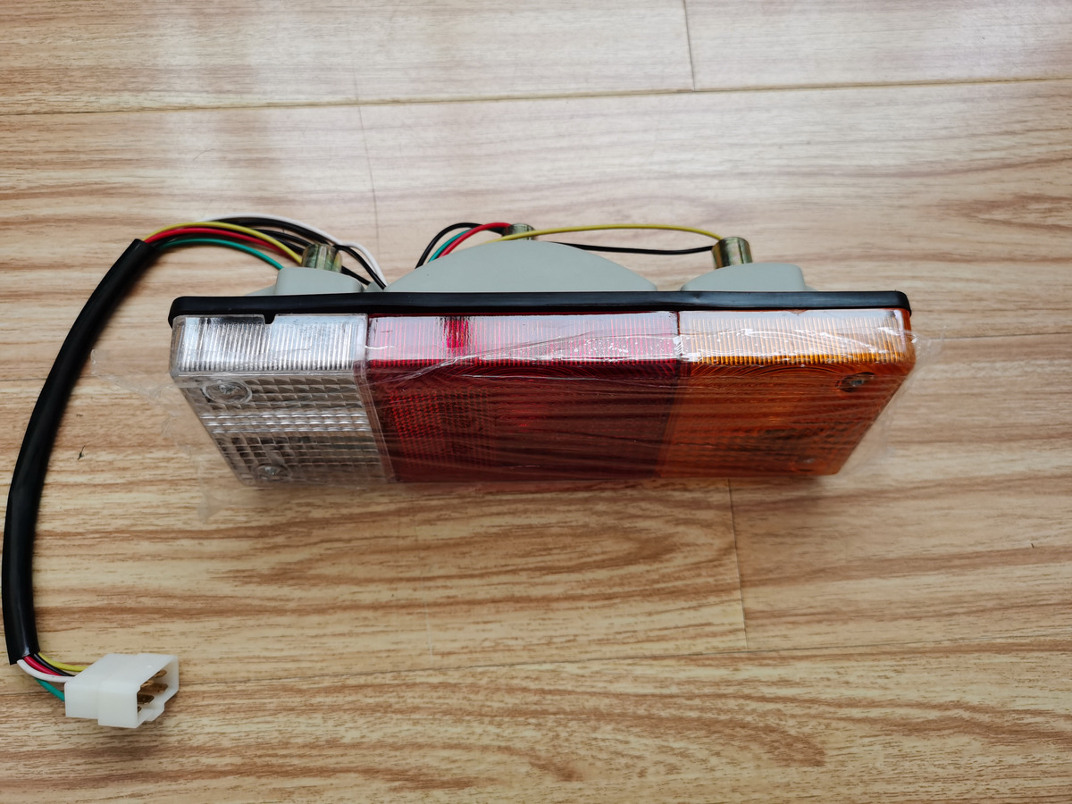 Qingdao Promising Rear Combination Light for China Loader - Farol traseiros para Pá carregadora de rodas: foto 3 Qingdao Promising Rear Combination Light for China Loader - Farol traseiros para Pá carregadora de rodas: foto 3