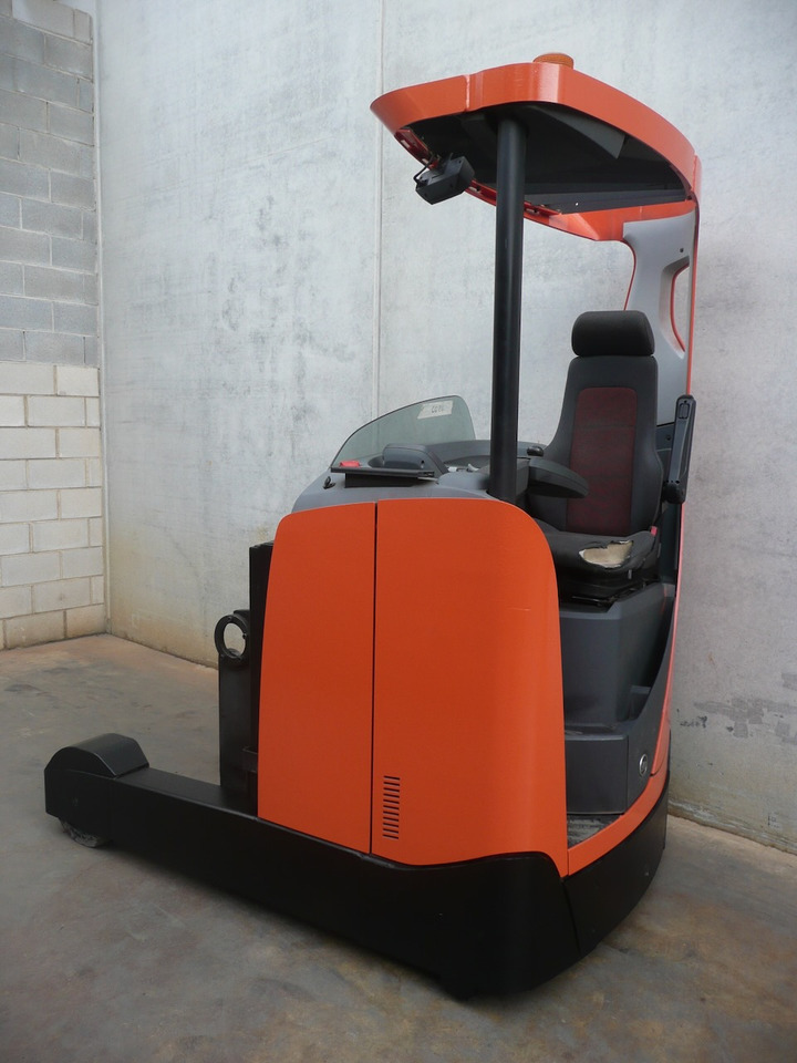 BT RRE 200 E - Empilhador retráctil: foto 4 BT RRE 200 E - Empilhador retráctil: foto 4
