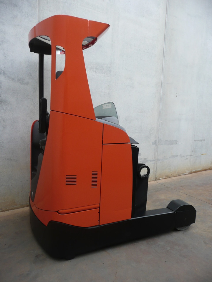 BT RRE 200 E - Empilhador retráctil: foto 2 BT RRE 200 E - Empilhador retráctil: foto 2