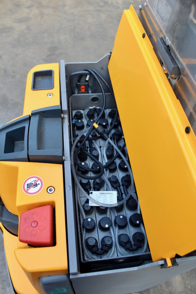 Stacker Jungheinrich EJD 118 166 ZT: foto 6
