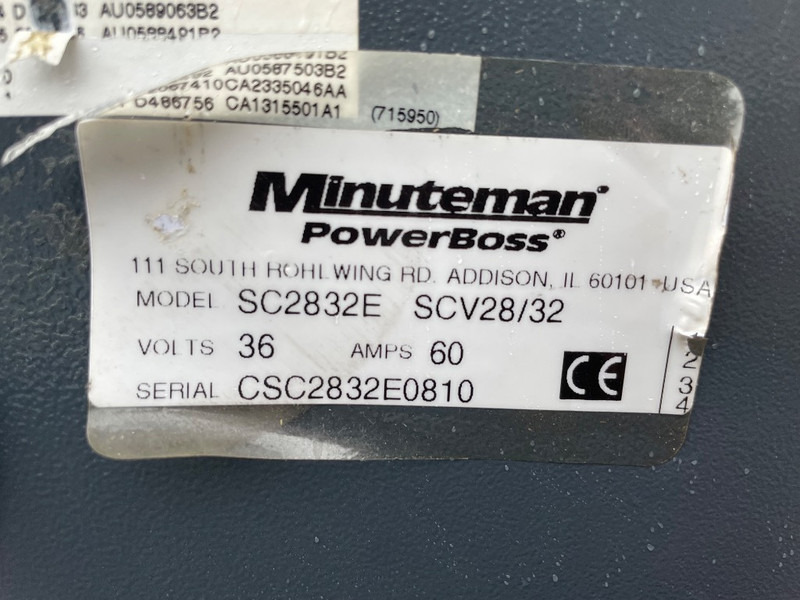 Lavadora aspiradora de pavimentos Minuteman Powerboss SC2832E: foto 11 Lavadora aspiradora de pavimentos Minuteman Powerboss SC2832E: foto 11