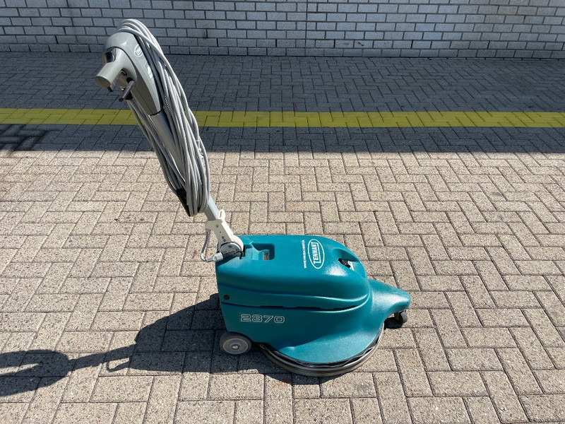 TENNANT 2370 - Varredora urbana: foto 1 TENNANT 2370 - Varredora urbana: foto 1