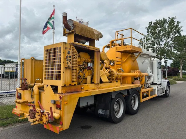 Freightliner 3 AXLE RIGID BODY chassis cabine - Camião chassi: foto 4 Freightliner 3 AXLE RIGID BODY chassis cabine - Camião chassi: foto 4