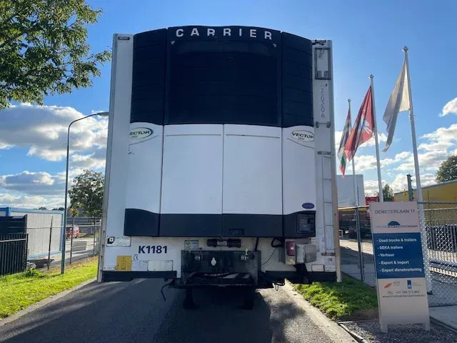 Van Eck UT-3B Steering axle 260 cm insteek Frigo carrier vector UT-3B H= 260 W= 250cm - Semi-reboque frigorífico: foto 2 Van Eck UT-3B Steering axle 260 cm insteek Frigo carrier vector UT-3B H= 260 W= 250cm - Semi-reboque frigorífico: foto 2