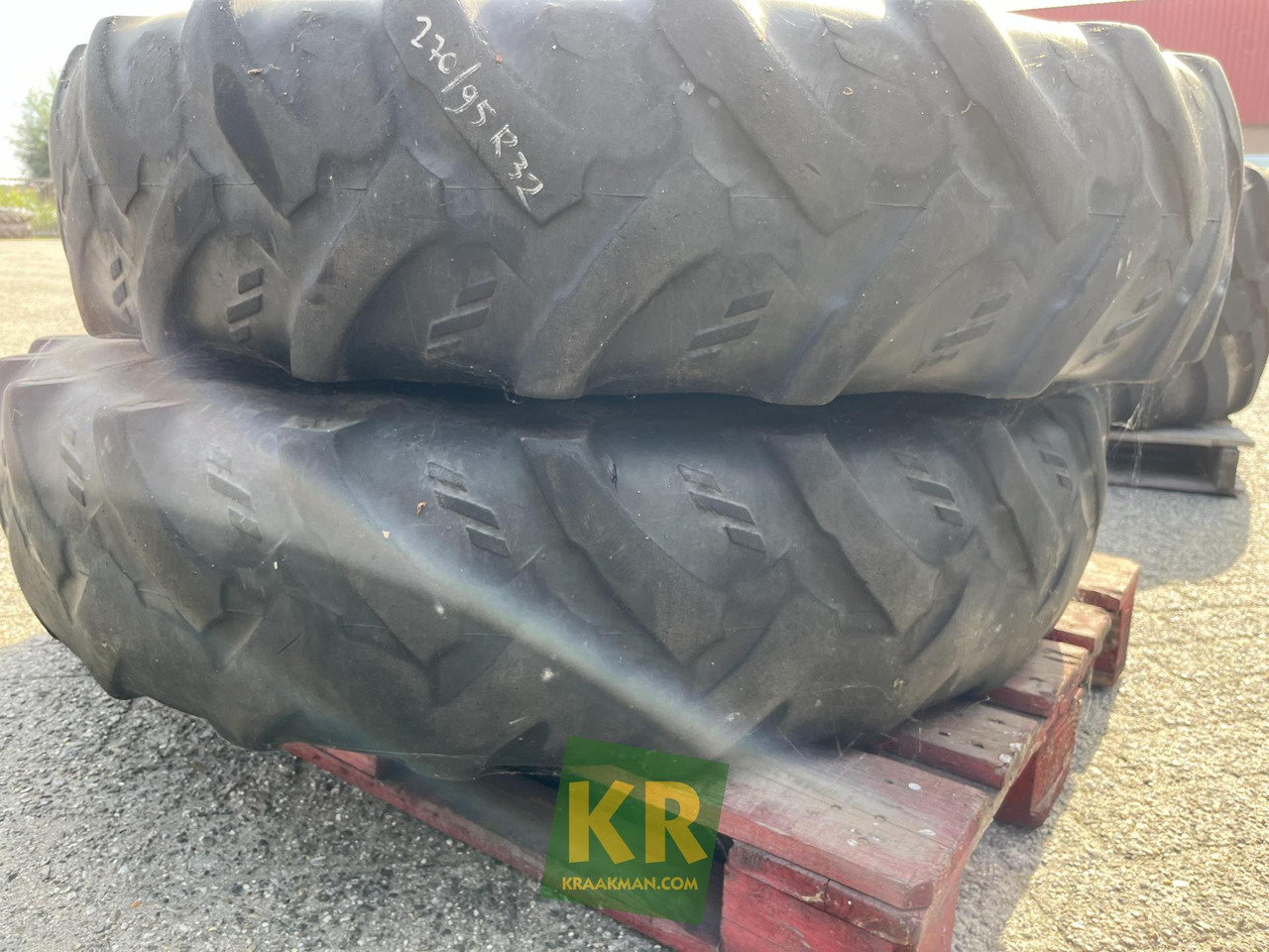 270/95R32 Cropker Kleber - Roda completa para Máquina agrícola: foto 3 270/95R32 Cropker Kleber - Roda completa para Máquina agrícola: foto 3