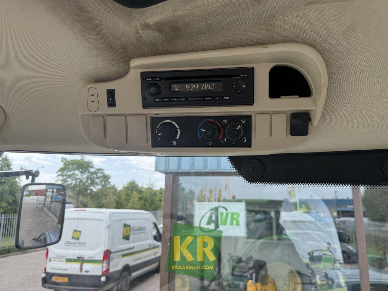 6125R John Deere - Trator: foto 2 6125R John Deere - Trator: foto 2