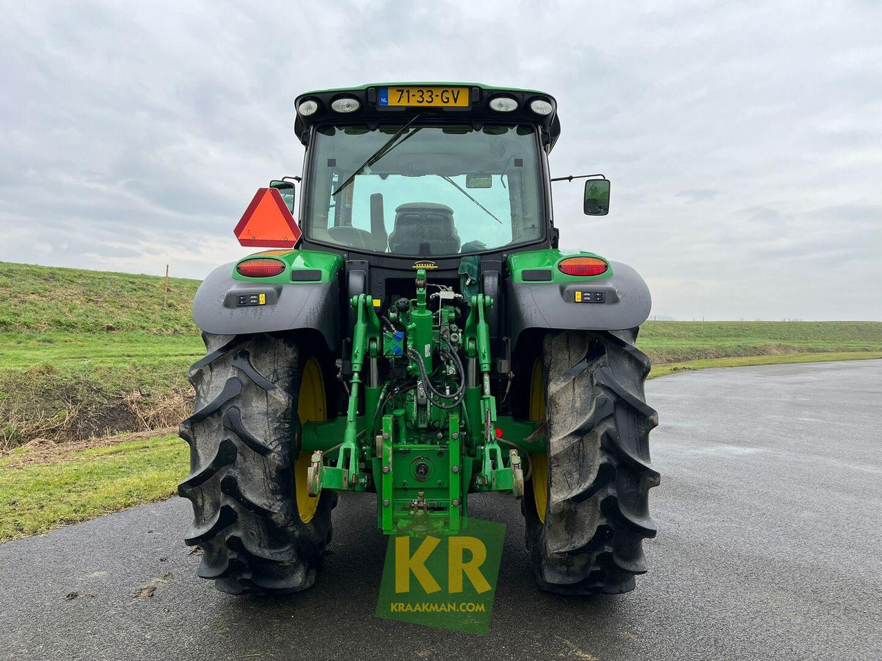 6140R John Deere - Trator: foto 4 6140R John Deere - Trator: foto 4