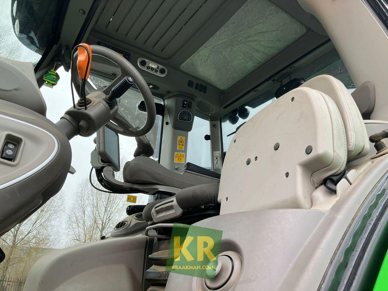 Agrotron 6150 TTV tractor Deutz Fahr - Trator: foto 3 Agrotron 6150 TTV tractor Deutz Fahr - Trator: foto 3