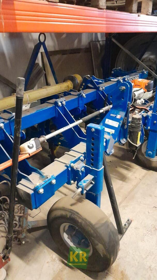 Econet Carré - Maquina para lavrar a terra: foto 5 Econet Carré - Maquina para lavrar a terra: foto 5