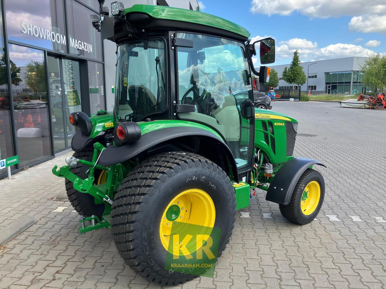 John Deere 4066R - Mini trator: foto 2 John Deere 4066R - Mini trator: foto 2