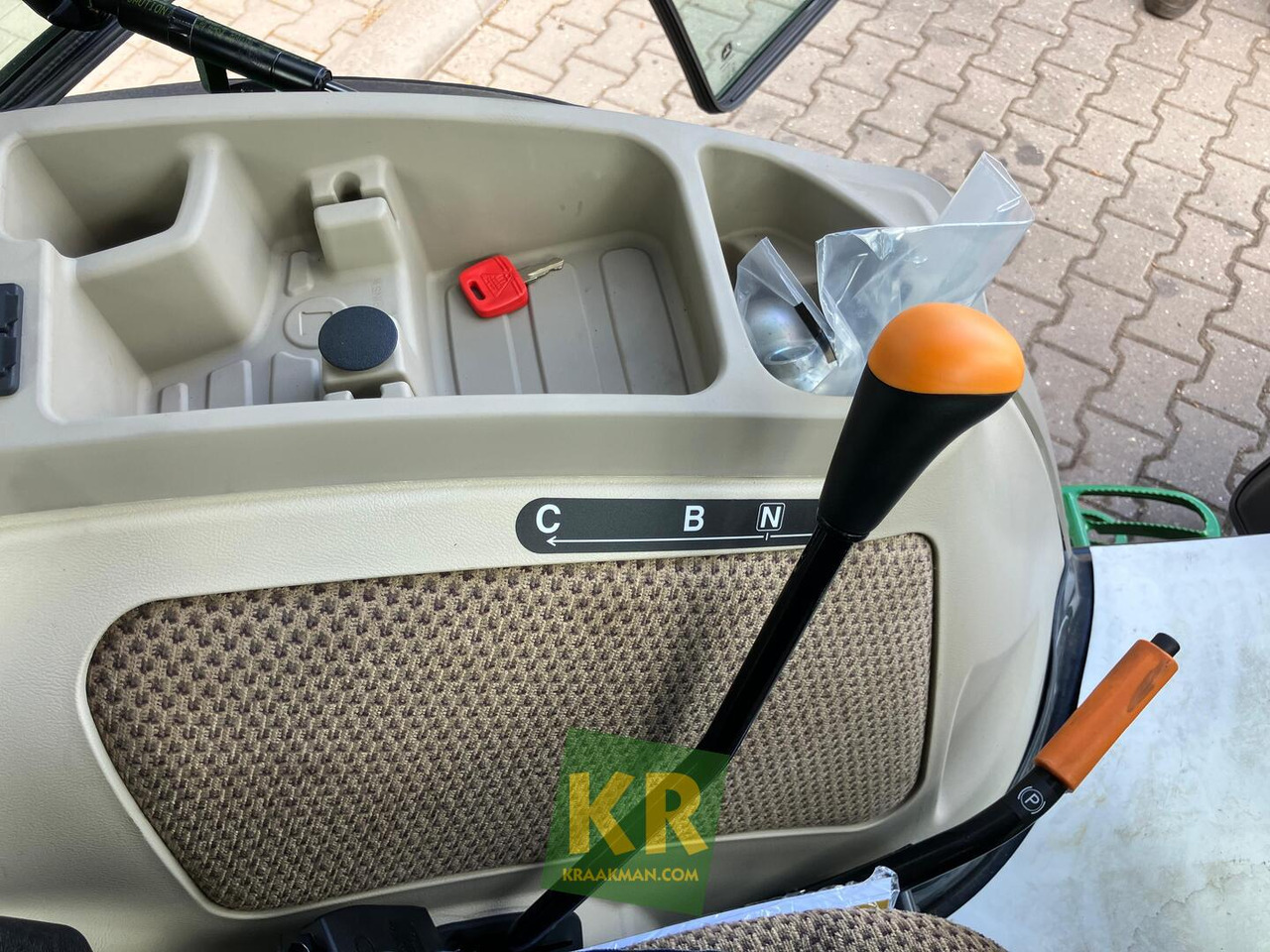Mini trator novo John Deere 4066R: foto 12