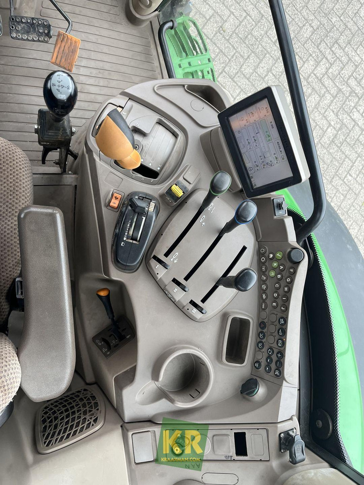 John Deere 6115R - Trator: foto 5 John Deere 6115R - Trator: foto 5